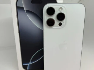 iphone-16-pro-max-256gb-white-titanium-dobry-stav
