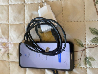 predam-pouzivany-mobil-huawei-y5-s-adapterom-a-kablom