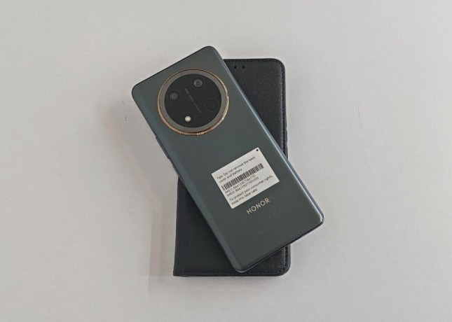 honor-magic7-lite-8256gb-titanium-black-big-0