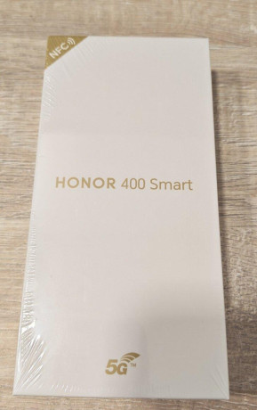 honor-400-smart-novy-big-0