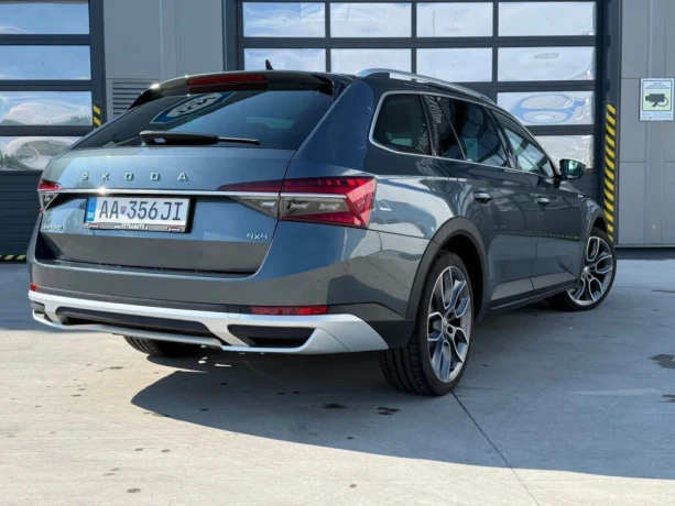 skoda-superb-combi-20-tdi-scr-scout-4x4-dsg-147kw200hp-a7-big-1