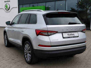 skoda-kodiaq-20-tdi-style-virtual-7-miestne