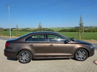 volkswagen-jetta-iba-44736-km