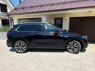 volkswagen-touareg-30-v6-tdi-scr-286k-r-line-4motion-tiptronic-210kw285hp-a8