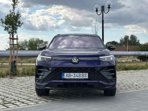 volkswagen-tayron-20tdi-4-motion-dsg-r-line-big-0