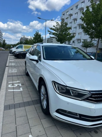 volkswagen-passat-variant-b8-big-0