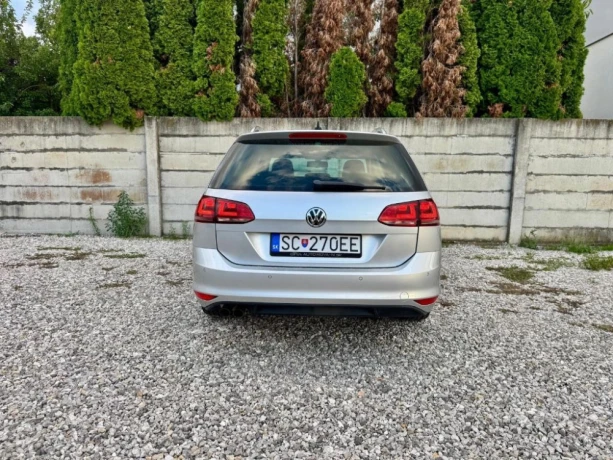 volkswagen-golf-variant-vw-golf-variant-highline-big-3