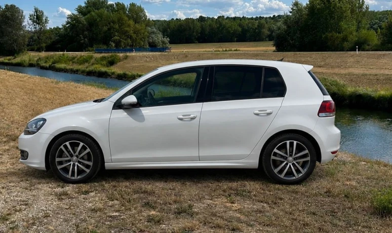volkswagen-golf-golf-12-tsi-rabbit-dsg-77kw105hp-a7-big-0