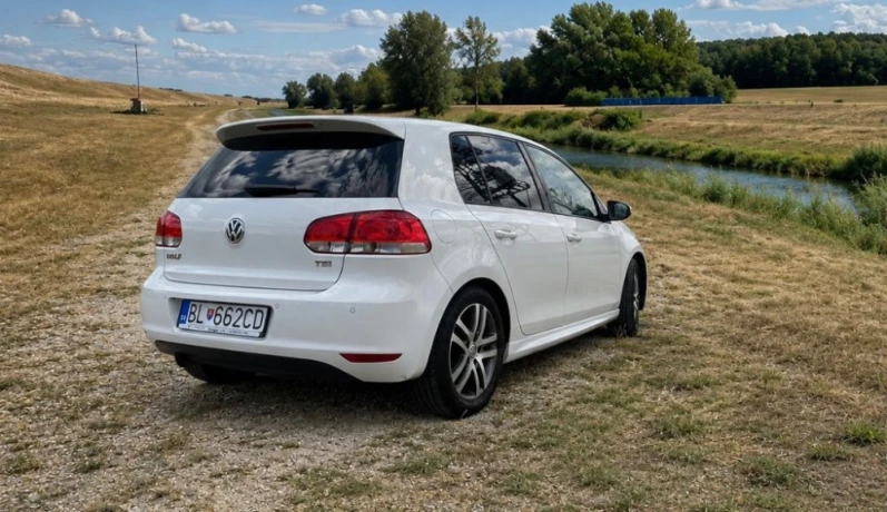 volkswagen-golf-golf-12-tsi-rabbit-dsg-77kw105hp-a7-big-1