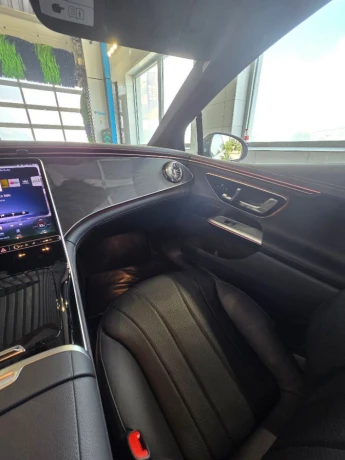 mercedes-benz-eqe-300-na-predaj-big-3