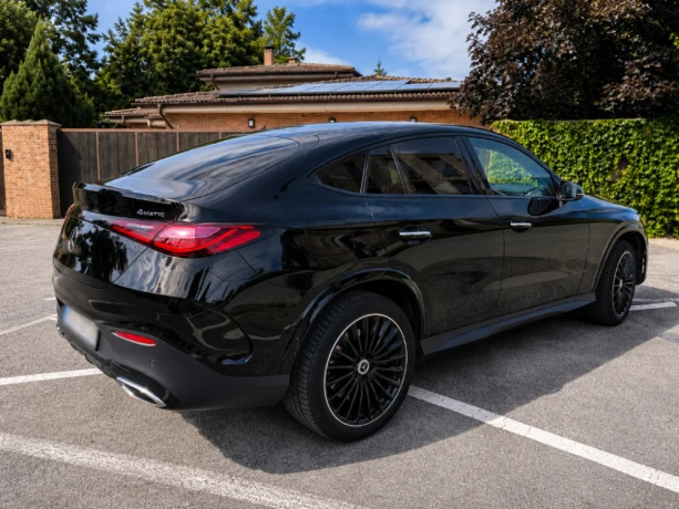 mercedes-benz-glc-kupe-mercedes-benz-glc-400-e-4matic-coupe-big-1