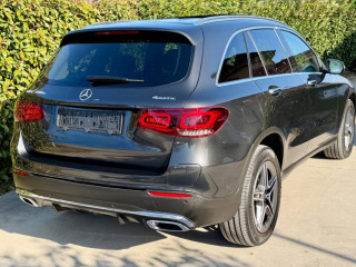 mercedes-benz-glc-suv-mercedes-300e-4matic-amg-line-plug-in-hybrid-benzinelektro-235kw320ps