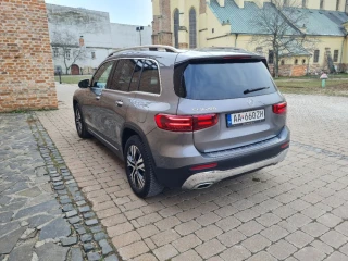 mercedes-benz-glb-200
