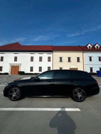 mercedes-benz-e-trieda-220d-big-1