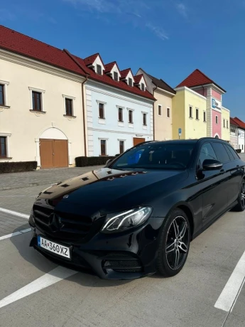 mercedes-benz-e-trieda-220d-big-0