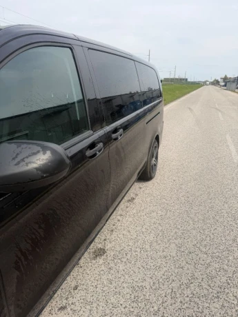 mercedes-benz-vito-tourer-long-4x4-big-2