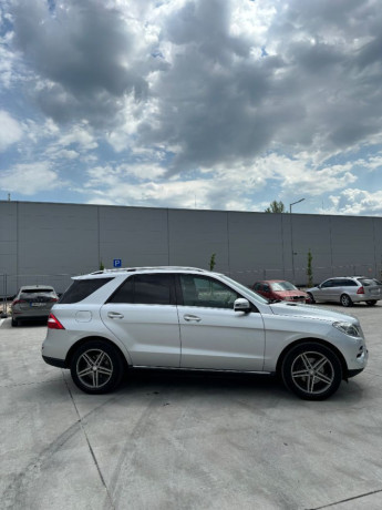 mercedes-benz-ml-350cdi-len-86000km-big-3