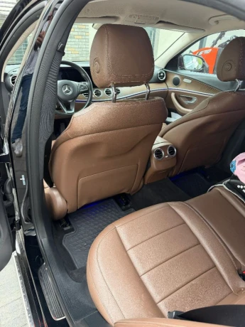 mercedes-benz-e-trieda-e220cdi-9g-matic-big-3