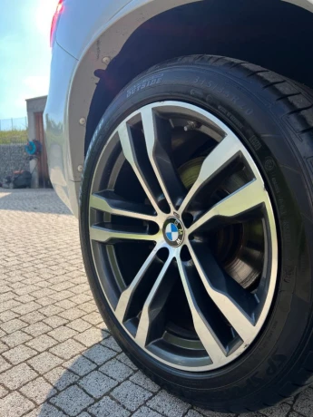 bmw-x5-m50-d-po-velkom-servise-big-3