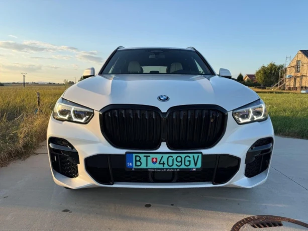 bmw-x5-xdrive45e-at-210kw285hp-a8-big-1