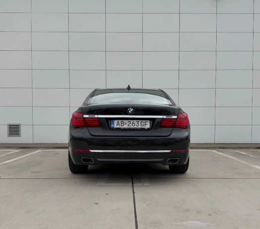 bmw-rad-7-740d-xdrive-230kw-f01-lci-big-3