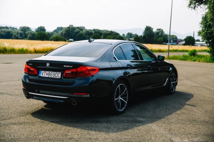 bmw-rad-5-530d-xdrive-at-195kw265hp-a8-big-2