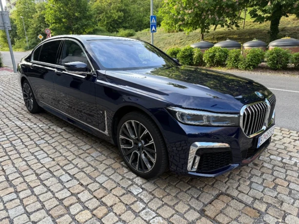 bmw-rad-7-750li-xdrive-at-390kw530hp-a8-big-2