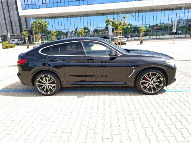 bmw-x4-x-drive-m-30-d-mhev-big-1
