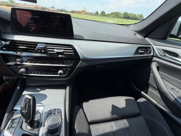 bmw-rad-5-530d-xdrive-at-195kw265hp-a8-big-1