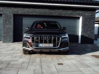 audi-sq7-40-lt-mildhybrid-vo-full-vybave-a-komplet-servise