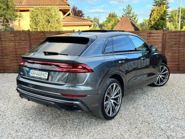 audi-q8-big-3