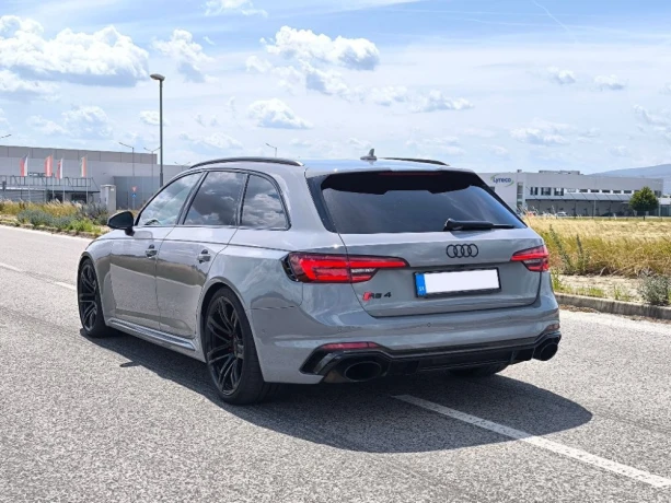 audi-rs4-avant-29-tfsi-quattro-513-ps-karbon-keramicke-brzdy-nardo-grey-ppf-big-3
