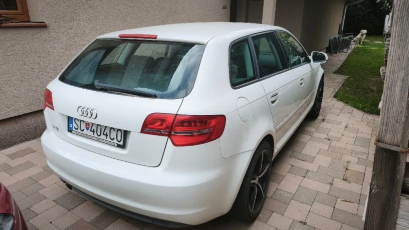 audi-a3-sportback-a3-16-ambiente-75kw102hp-m5-big-1