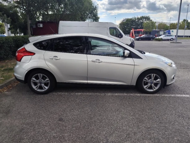 ford-focus-10-scti-trend-74kw100hp-m5-big-2