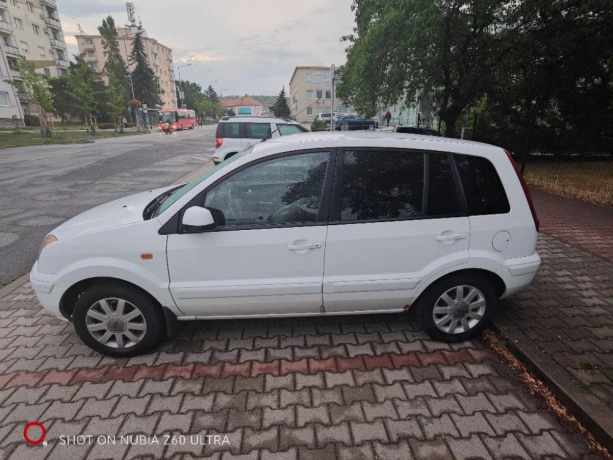 ford-fusion-ford-fusion-14-16v-titanium-134-000-km-automaticka-klimatizacia-velky-servis-big-0