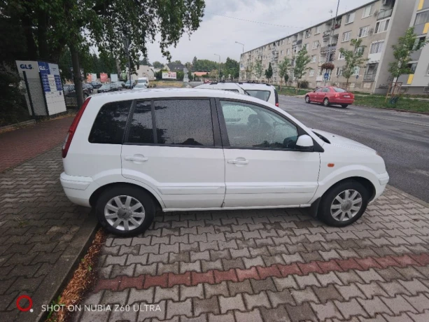 ford-fusion-ford-fusion-14-16v-titanium-134-000-km-automaticka-klimatizacia-velky-servis-big-1