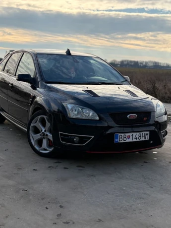 ford-focus-focus-25-20v-st-166kw225hp-m6-big-0