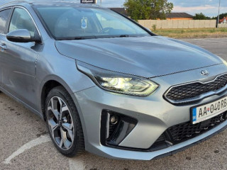 kia-ceed-sw-16-gdi-plug-in-hybrid-platinum-at