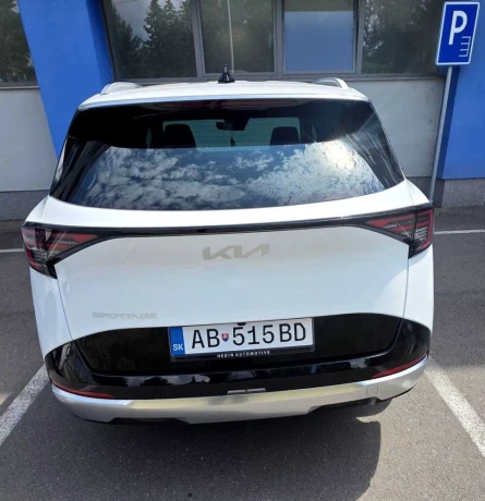 kia-sportage-16-crdi-mhev-platinum-at-100kw136hp-a7-big-0