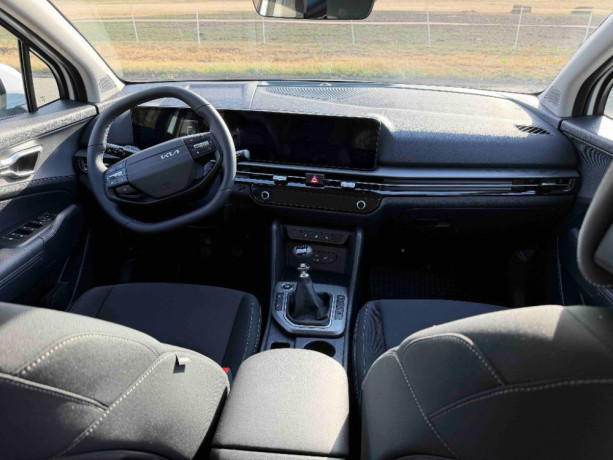 kia-sportage-gold-16-t-gdi-6mt-uplne-nove-241-km-big-2