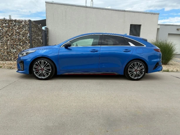 kia-pro-ceed-proceed-16-t-gdi-gt-at-150kw204hp-a7-big-0