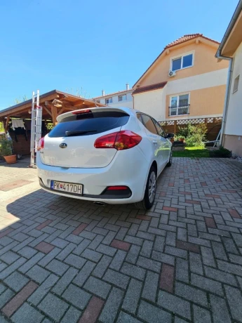kia-ceed-kia-ceed-big-1