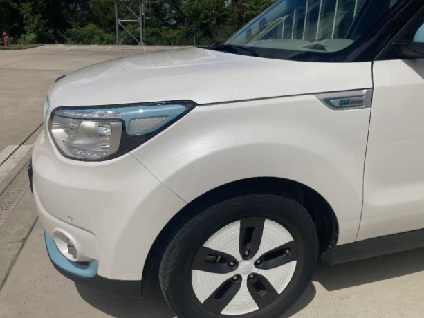 kia-e-soul-kia-soul-ev-exclusive-poctivych-56-400-km-big-1