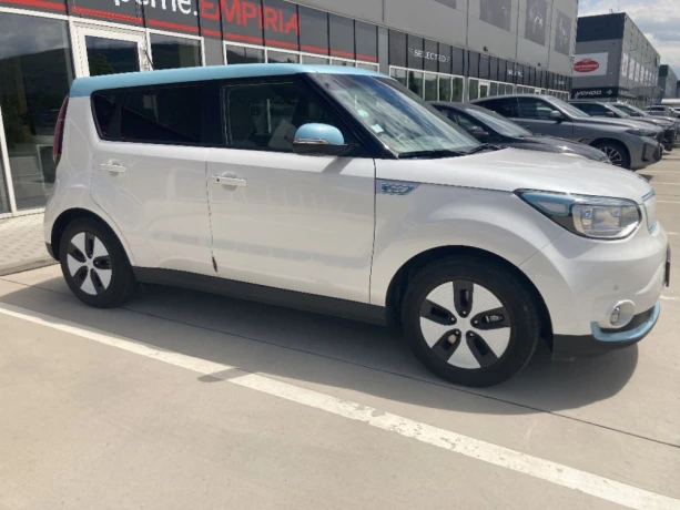 kia-e-soul-kia-soul-ev-exclusive-poctivych-56-400-km-big-3