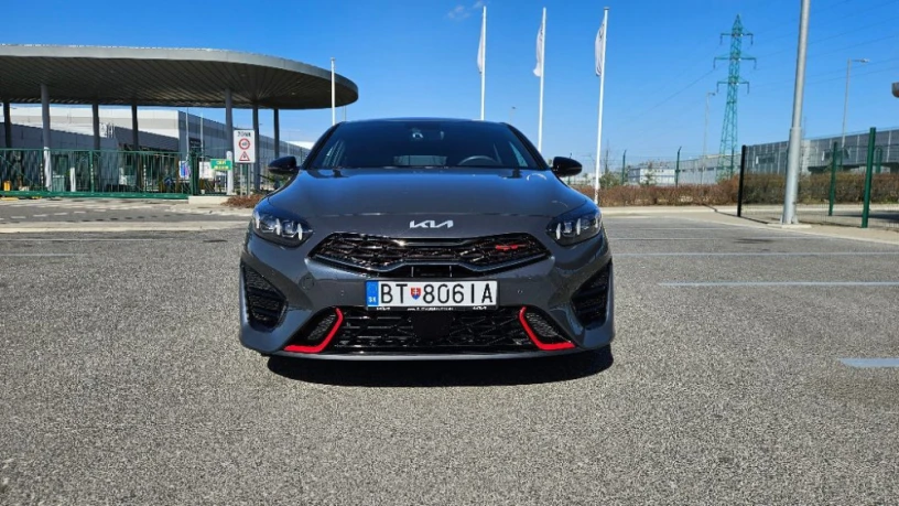 kia-pro-ceed-kia-proceed-gt-16-t-gdi-150kw-204hp-big-2