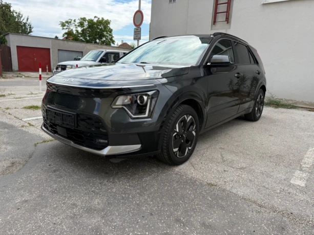 kia-niro-e-ev-150kw-breeze-big-2