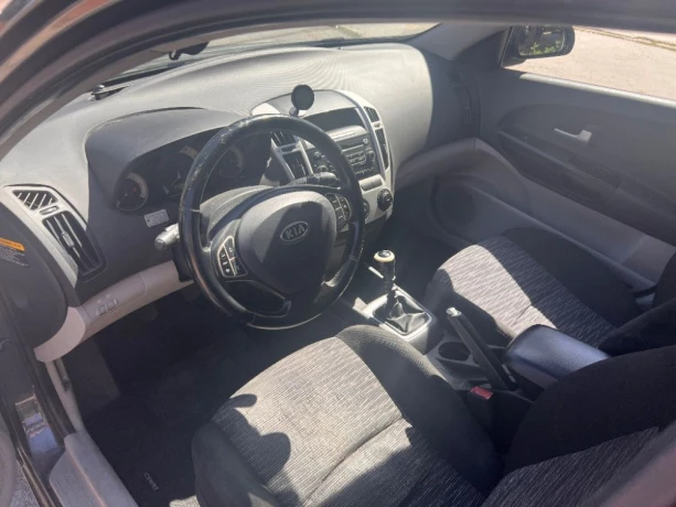 kia-ceed-ceed-16-crdi-vgt-115k-ex-846kw115hp-m5-big-3