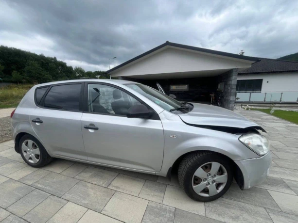 kia-ceed-14-benzin-big-2