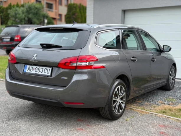 peugeot-308-breaksw-sw-12-puretech-ss-active-big-3