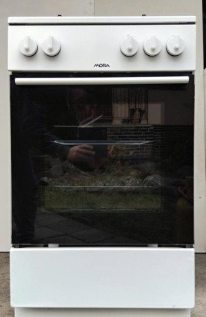 sporak-mora-p-2240-aw-s-10-kg-plynovou-flasou-big-1